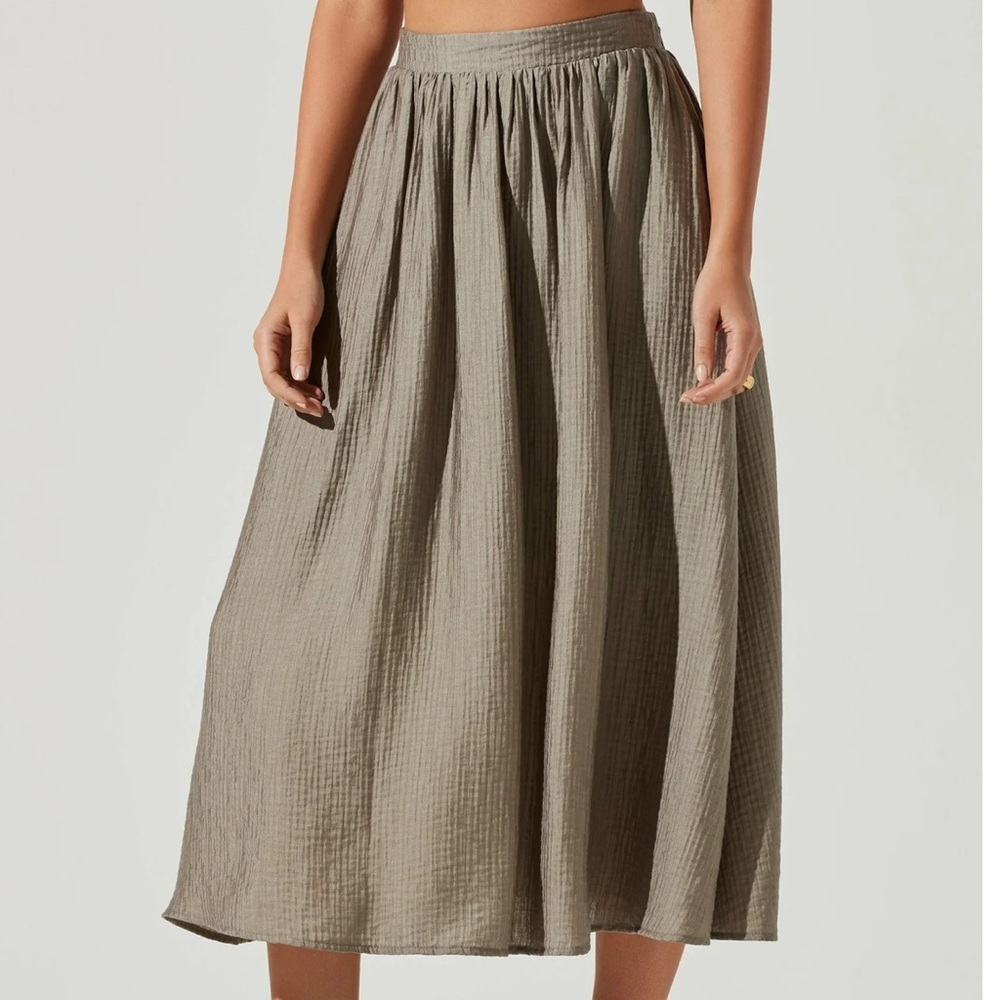ASTR the Label Terra Bella Skirt - Picture 4 of 10